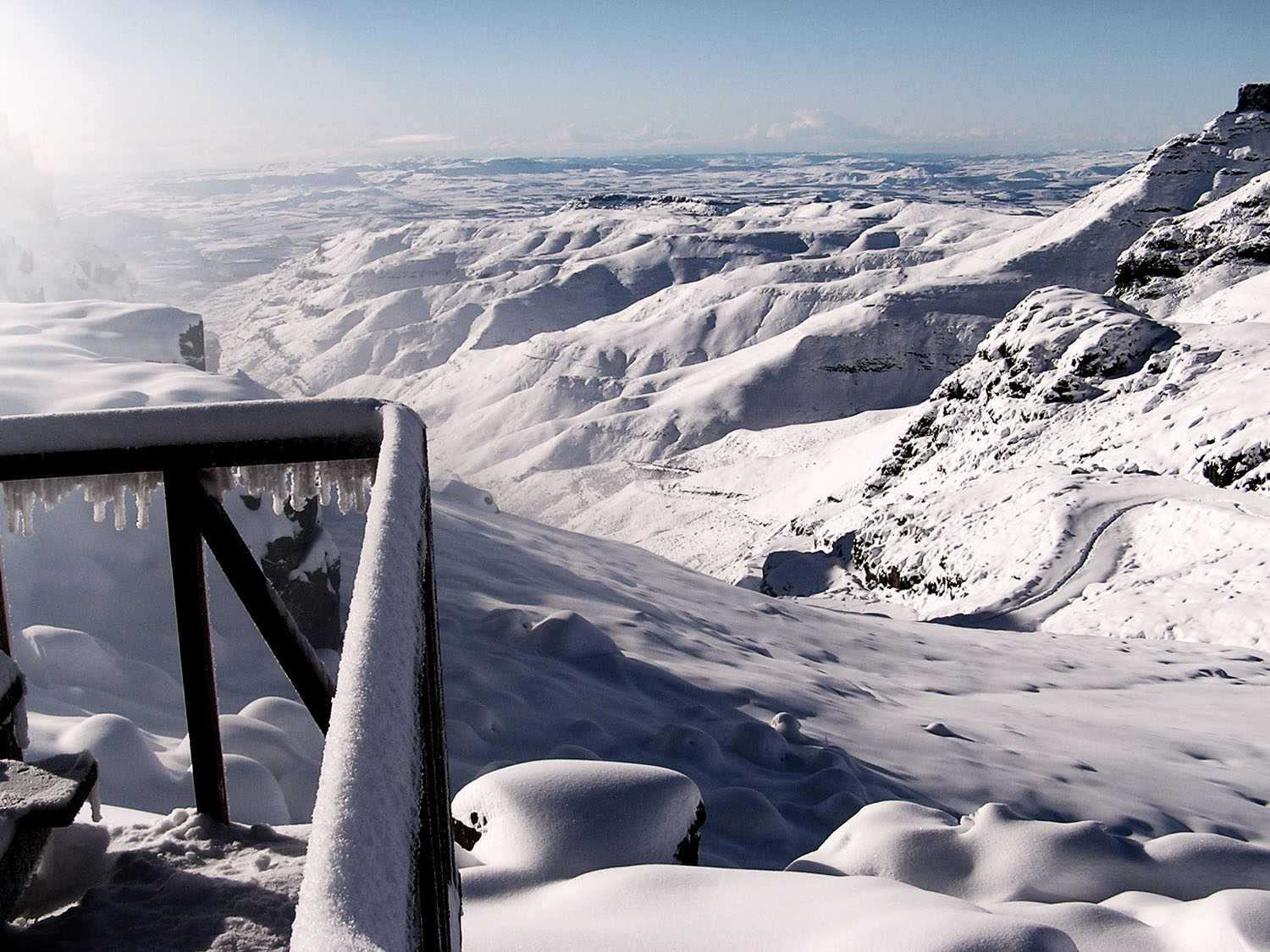 Snow at Sani Pass top